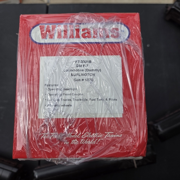 Williams Locomotive (Dummy) Burlington - Picture 1 of 3